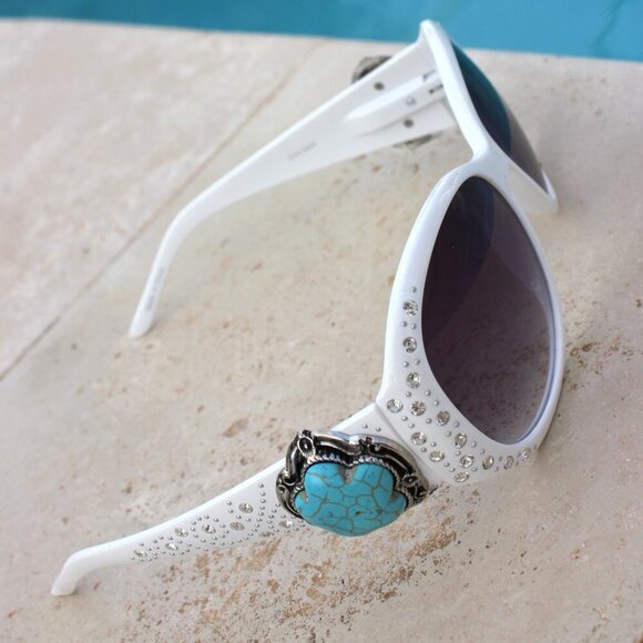 Montana West Sunglasses in White w/Turquoise Flower Concho Accents main image 14
